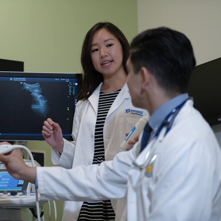 students doing ultrasound