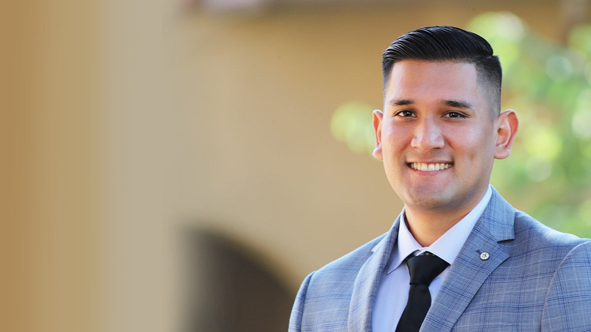 Caspar Gaviria ’22 PMBA