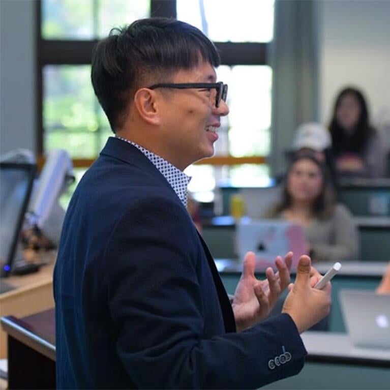Prof. Max Yoo