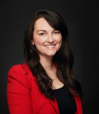 Cosmetic Chemistry instructor Valerie George